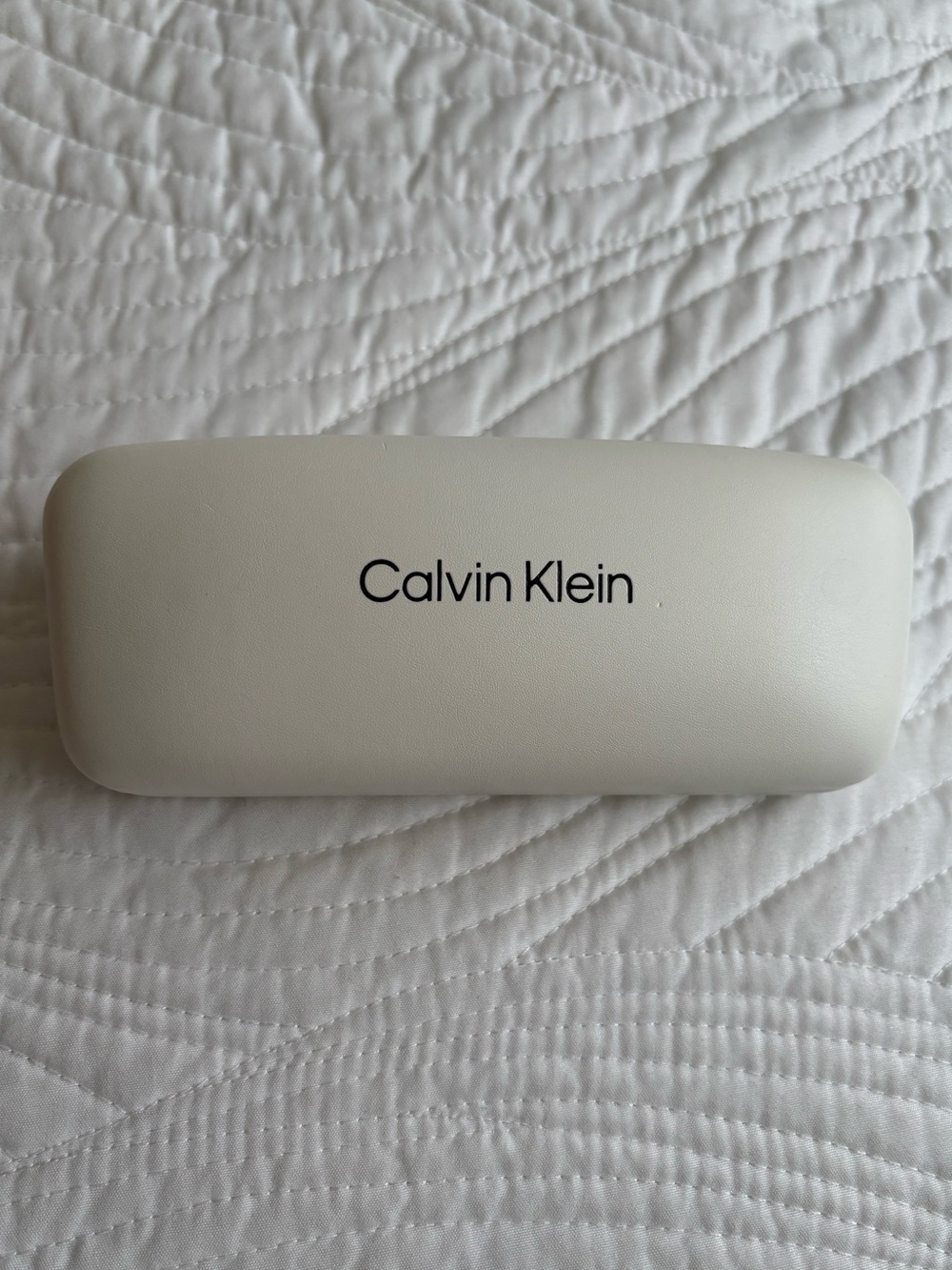 Calvin Klein Eyeglass Case New White Reading Glasses Hard Case Holder